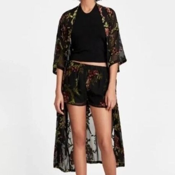 Zara Woman Black Moody Floral Burn Out Velvet Witchy Kimono Tunic Robe Size M - Picture 1 of 13